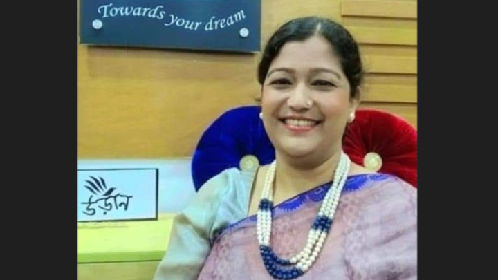 সোশ্যাল মিডিয়া: আড়ম্বর নাকি আত্মপ্রবঞ্চনা? ছবি: সংগৃহীত।