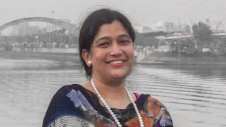সমাজে বিচার বেশি, বোঝাপড়া কম ছবি : ফাইল ফটো